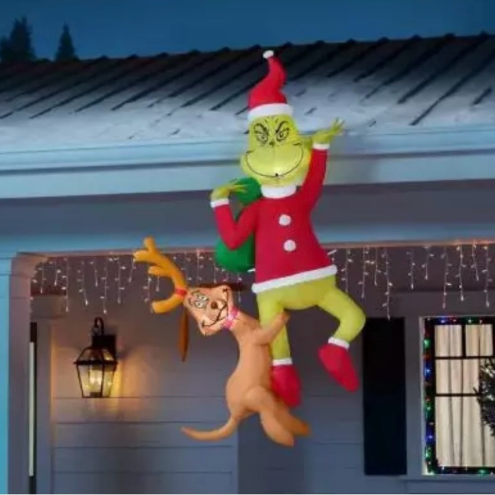 Gemmy 6ft Airblown Inflatable Hanging Grinch w/Max-Grinch - Picture 2 of 5